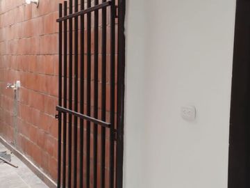 VENDO APARTAMENTO RESERVAS DE MELENDEZ  2  SUR CALI  130.000.000 mll