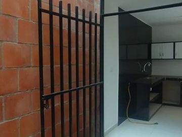 VENDO APARTAMENTO RESERVAS DE MELENDEZ  2  SUR CALI  130.000.000 mll