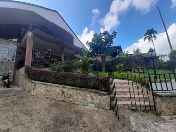 Venta de hermosa casa en Condominio Campestre -Montenegro Quindío