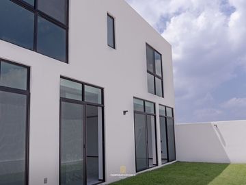 Casa en venta en Valle Imperial, Zapopan