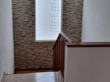 Espectacular casa en club de golf la loma, 4 recamaras y 4.5 baños.