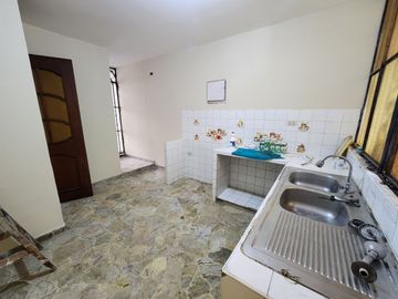 Vendo Casa Muy Bien Ubica a Unas Cuadras del Real Plaza Puruchuco