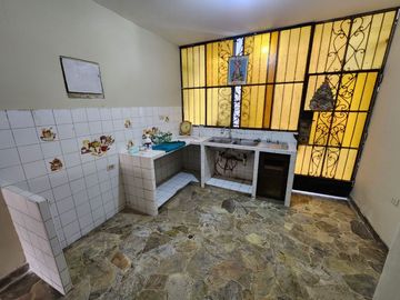 Vendo Casa Muy Bien Ubica a Unas Cuadras del Real Plaza Puruchuco