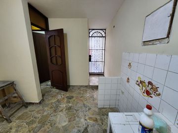 Vendo Casa Muy Bien Ubica a Unas Cuadras del Real Plaza Puruchuco