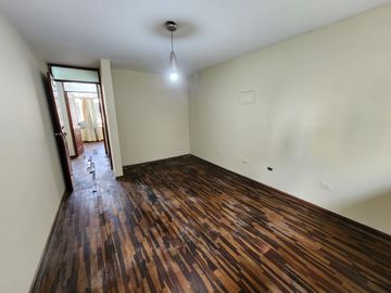 Vendo Casa Muy Bien Ubica a Unas Cuadras del Real Plaza Puruchuco
