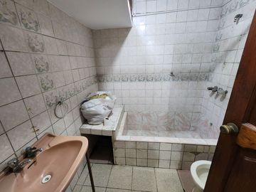 Vendo Casa Muy Bien Ubica a Unas Cuadras del Real Plaza Puruchuco