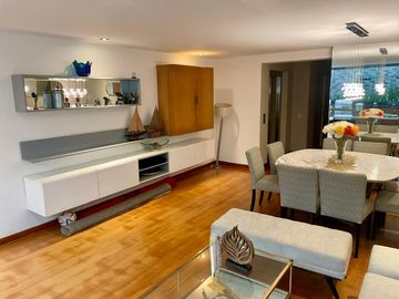 Venta de exclusivo e impecable  dpto. en Reynaldo de Vivanco de 215m2