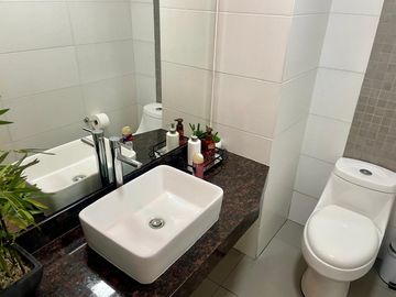Venta de exclusivo e impecable  dpto. en Reynaldo de Vivanco de 215m2