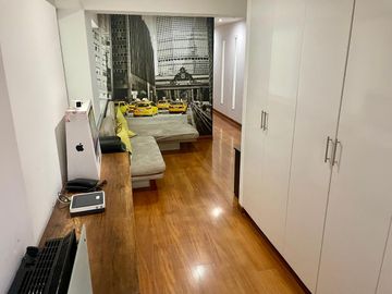 Venta de exclusivo e impecable  dpto. en Reynaldo de Vivanco de 215m2