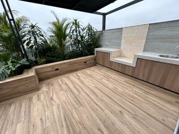 VENDO PENTHOUSE DE ESTRENO EN MIRAFLORES, NO PAGA ALCABALA