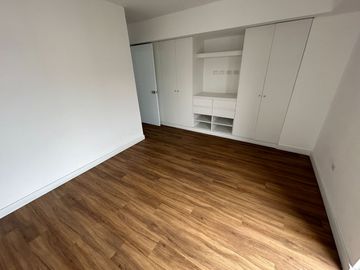 VENDO PENTHOUSE DE ESTRENO EN MIRAFLORES, NO PAGA ALCABALA