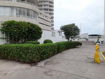 Venta departamento 3 Dormitorios. Edificio Punta Cavancha. Iquique