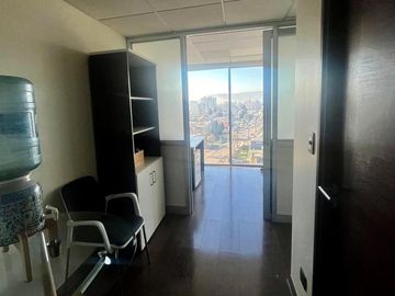 Vendemos oficina en Edificio Business Center