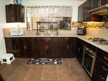 SE VENDE CASA EN RACAR - CUENCA, CDLA. EL ROSARIO
