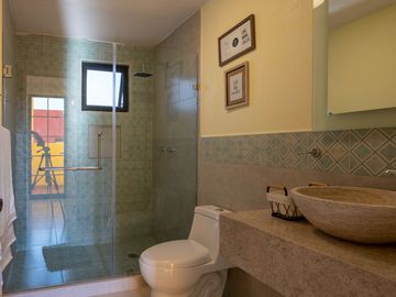 CASA NUEVA EN VENTA DE 3 RECAMARAS EN CONJUNTO PRIVADO EN SAN MIGUEL DE ALLENDE, GTO
