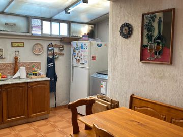 En venta casa estilo Colonial en la comuna de La Cisterna