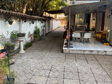 En venta casa estilo Colonial en la comuna de La Cisterna