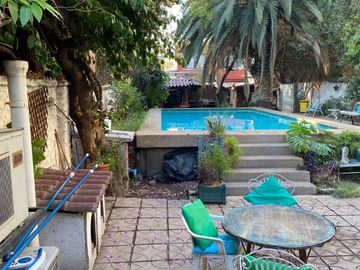 En venta casa estilo Colonial en la comuna de La Cisterna