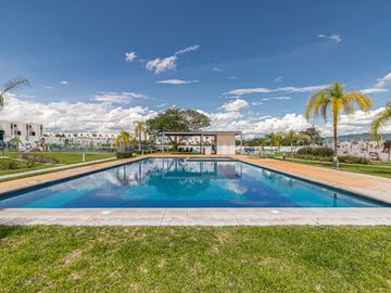 Casa en Venta con Canchas de padel a 15 minutos de Cuernavaca