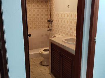 Amplia propiedad de 3 dormitorios en Salamanca - venta