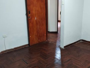 Amplia propiedad de 3 dormitorios en Salamanca - venta