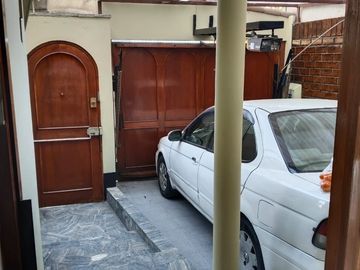 Amplia propiedad de 3 dormitorios en Salamanca - venta