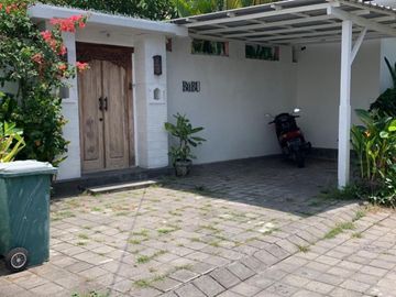 3 BEDROOMS VILLA CLOSE TO 7AM CAFÉ – UMALAS