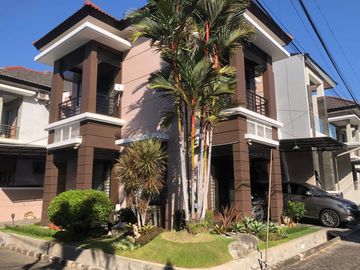 DIJUAL RUMAH HANS REGENCY MANYAR