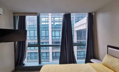 ONEUPTOWNSOUTH3XO: For Sale Fully Furnished Studio Unit in One Uptown Residences