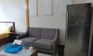 ONEUPTOWNSOUTH3XO: For Sale Fully Furnished Studio Unit in One Uptown Residences