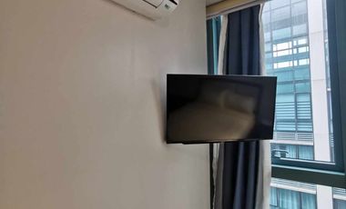 ONEUPTOWNSOUTH3XO: For Sale Fully Furnished Studio Unit in One Uptown Residences