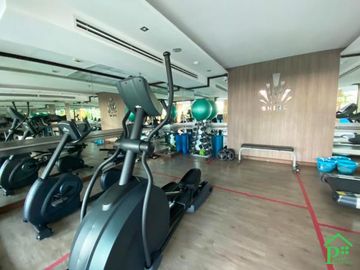 Fully furnished 1 Bedroom Condo for sale in The Shine Condo