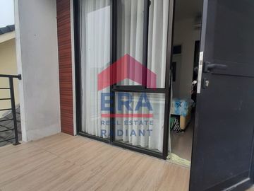Rumah Modern Minimalis Siap Huni di Cluster Melia Grove Graha Raya