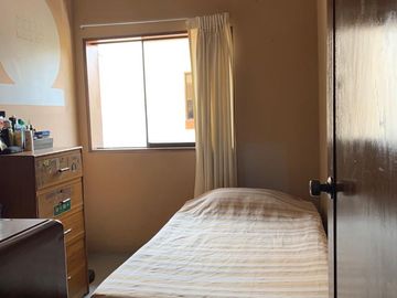 Venta Casa tipo Triplex en Av. Principal, Surquillo