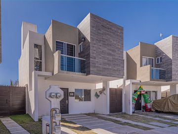 Casa en Venta, Fracc. Pedregal del Rio. San Juan del Rio. Querétaro