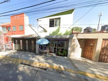 CASA EN VENTA EN AV DE LOS CONTINENTES, FRACC ATLANTA, CUAUTITLAN IZCALLI, ESTADO DE MEXICO.EXCELENTE OPORTUNIDAD DE INVERSION.