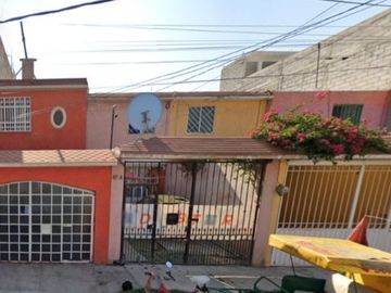 CASA EN VENTA EN CIRCUITO HACIENDA LOS LIRIOS, FRACC HACIENDA REAL DE TULTEPEC, TULTEPEC, ESTADO DE MEXICO
