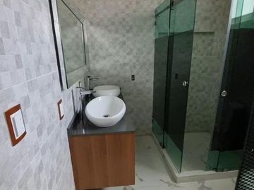 Casa en venta en El Centinela, Coyoacán, Ciudad de México