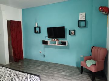 Venta de Casa en Colinas de la Alborada, 5 dormitorios, garaje cerrado