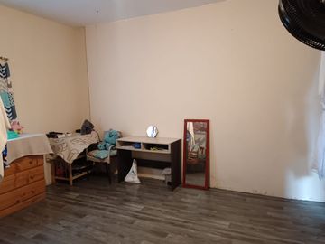 Venta de Casa en Colinas de la Alborada, 5 dormitorios, garaje cerrado