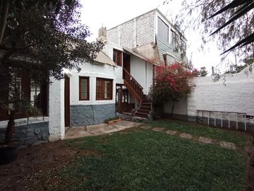 OCASIÓN: VENDO CASA EN URB. ALAMOS IV - MUY BUENA UBICACIÓN