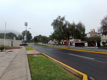 OCASIÓN: VENDO CASA EN URB. ALAMOS IV - MUY BUENA UBICACIÓN