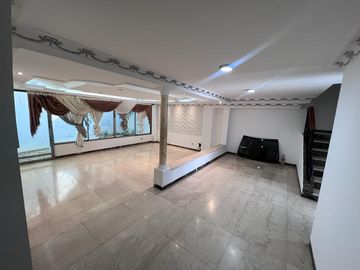 VENTA HERMOSA CASA HACIENDA MANZANA 12