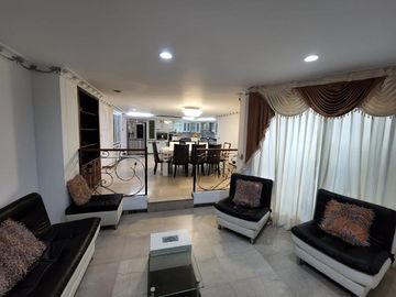 VENTA HERMOSA CASA HACIENDA MANZANA 12