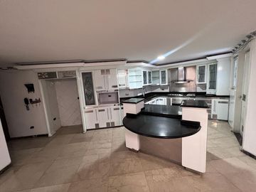 VENTA HERMOSA CASA HACIENDA MANZANA 12
