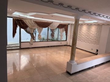 VENTA HERMOSA CASA HACIENDA MANZANA 12