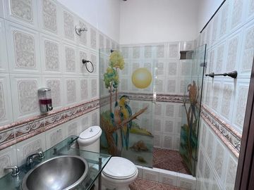 VENTA HERMOSA CASA HACIENDA MANZANA 12