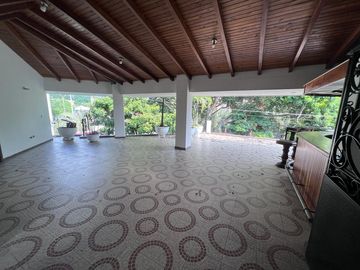 VENTA HERMOSA CASA HACIENDA MANZANA 12