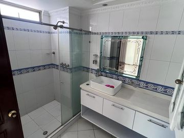 VENTA HERMOSA CASA HACIENDA MANZANA 12