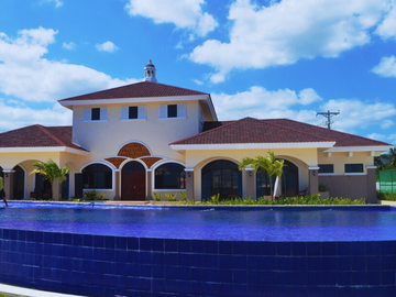Fonte di Versailles: Premier Beachfront Subdivision in Minglanilla, Cebu